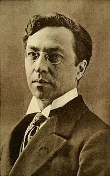 Vassily-Kandinsky-Portrtfoto 1913-H600